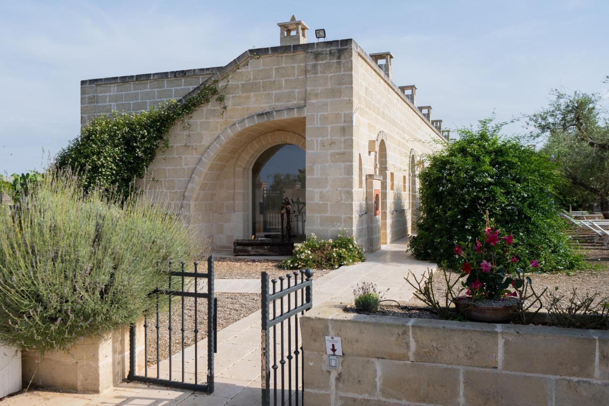 Masseria Agrituristica Lama San Giorgio Рутільяно Екстер'єр фото