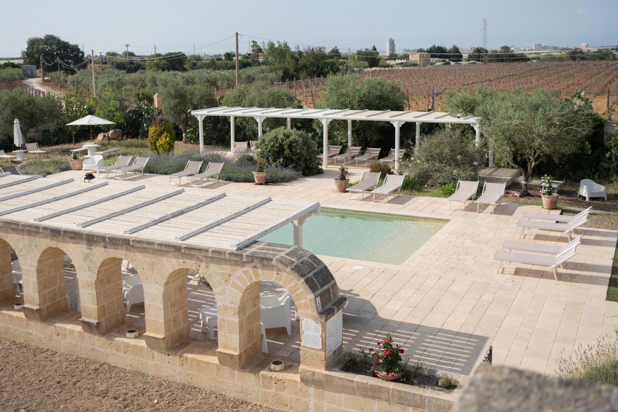 Masseria Agrituristica Lama San Giorgio Рутільяно Екстер'єр фото